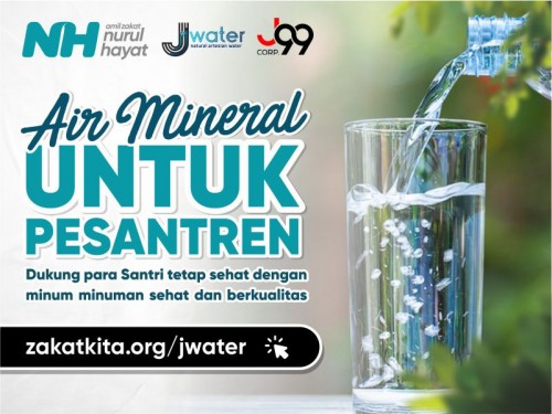 Sedekah Air Mineral J Water untuk Pesantren dan Masjid